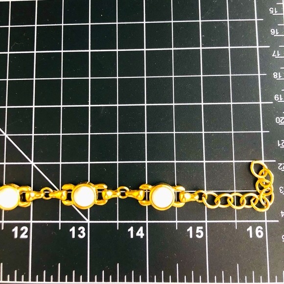 Vintage Signed Necklace & Adorable Flower Earrings - Picture 3 of 16